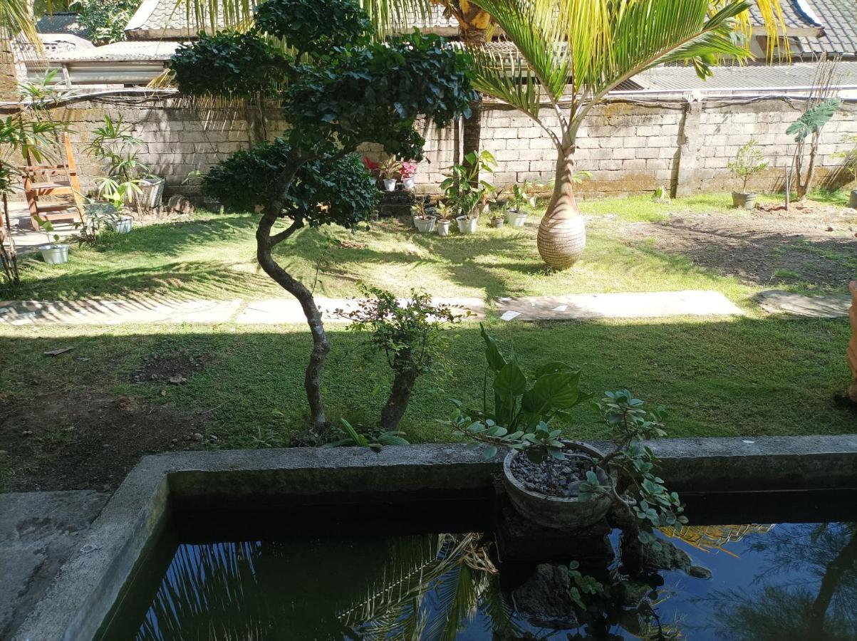 Merendeng Hostel Kuta Kuta  Екстер'єр фото