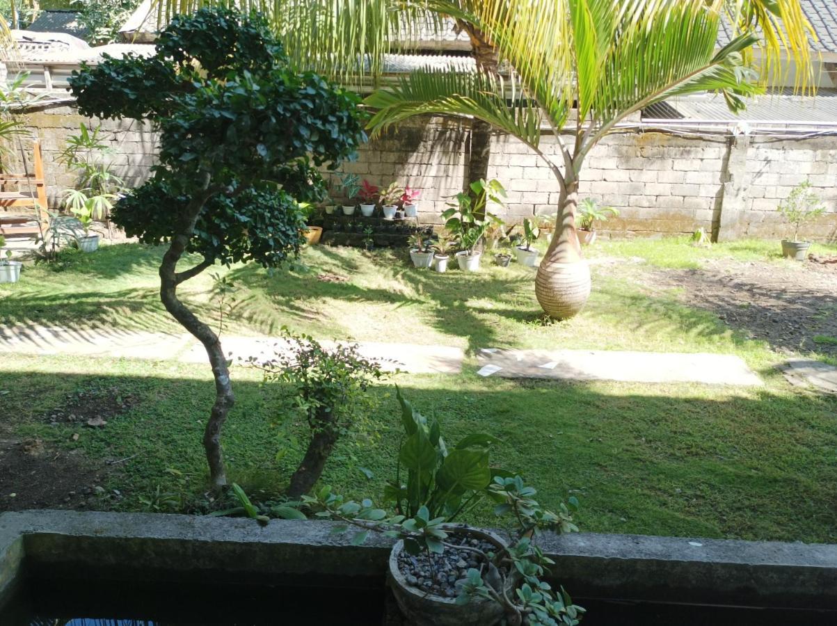 Merendeng Hostel Kuta Kuta  Екстер'єр фото