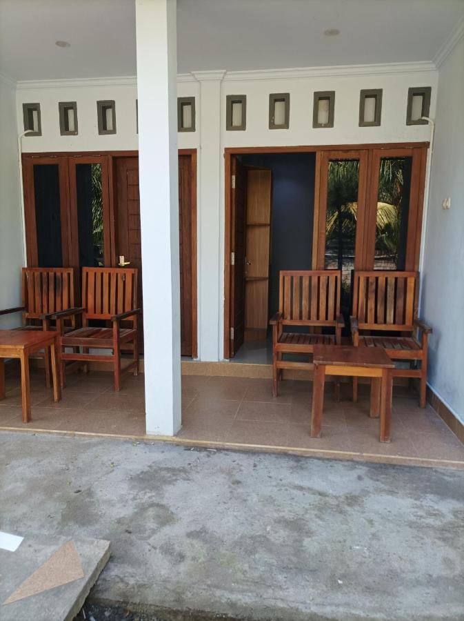 Merendeng Hostel Kuta Kuta  Екстер'єр фото