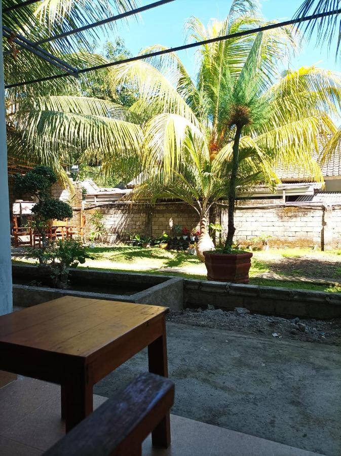Merendeng Hostel Kuta Kuta  Екстер'єр фото